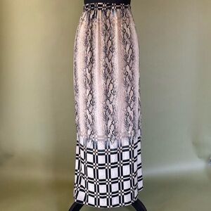 ⭐️ Brown & black snakeskin shapes maxi skirt